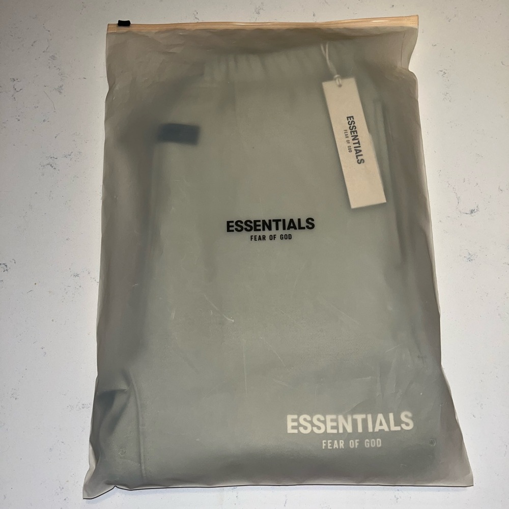 Essentials Fear Of God relaxed fit sweats